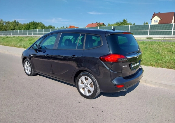 Opel Zafira cena 36800 przebieg: 244000, rok produkcji 2015 z Lubaczów małe 781